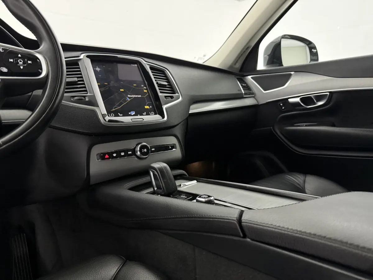 2.0 T8 Recharge AWD 7p. | Camera | Virtual | Cruise | Trekhaak | LED | Stoel/Stuurverw.