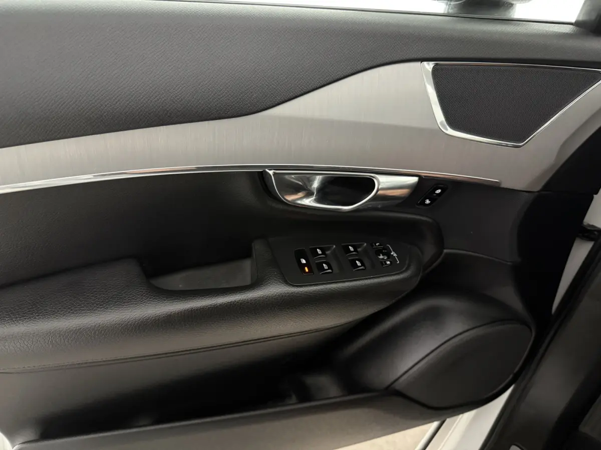 2.0 T8 Recharge AWD 7p. | Camera | Virtual | Cruise | Trekhaak | LED | Stoel/Stuurverw.