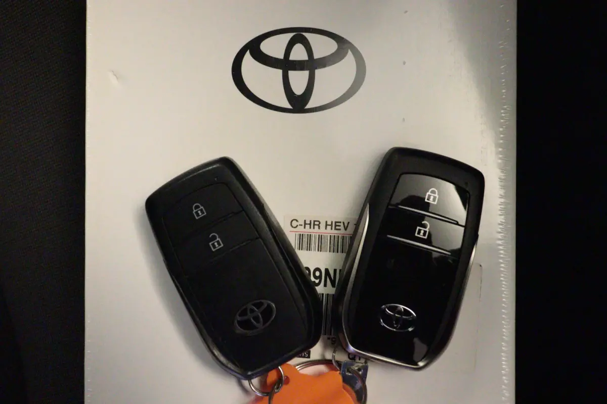 1.8 Hybrid 140 Dynamic | NAVI | CLIMA | CAMERA + PDC | ADAP CRUISE | LANE-ASSIST / WARNING |