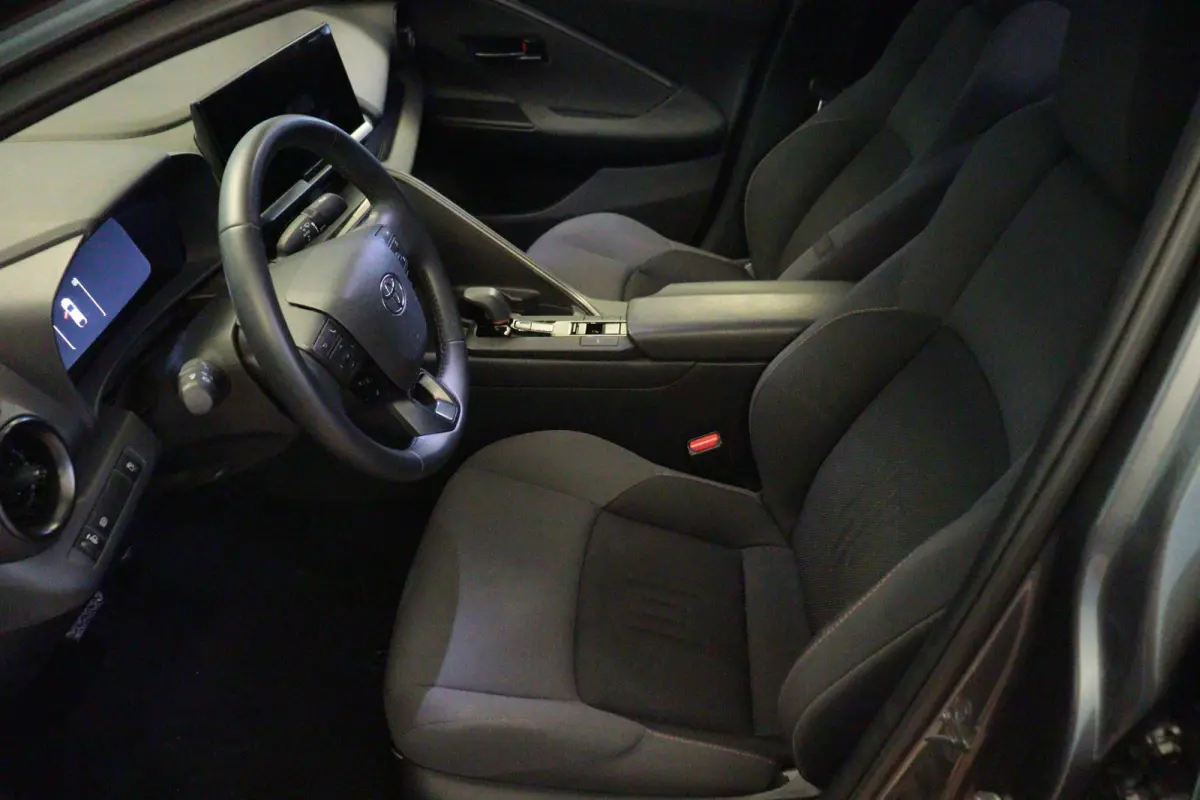 1.8 Hybrid 140 Dynamic | NAVI | CLIMA | CAMERA + PDC | ADAP CRUISE | LANE-ASSIST / WARNING |