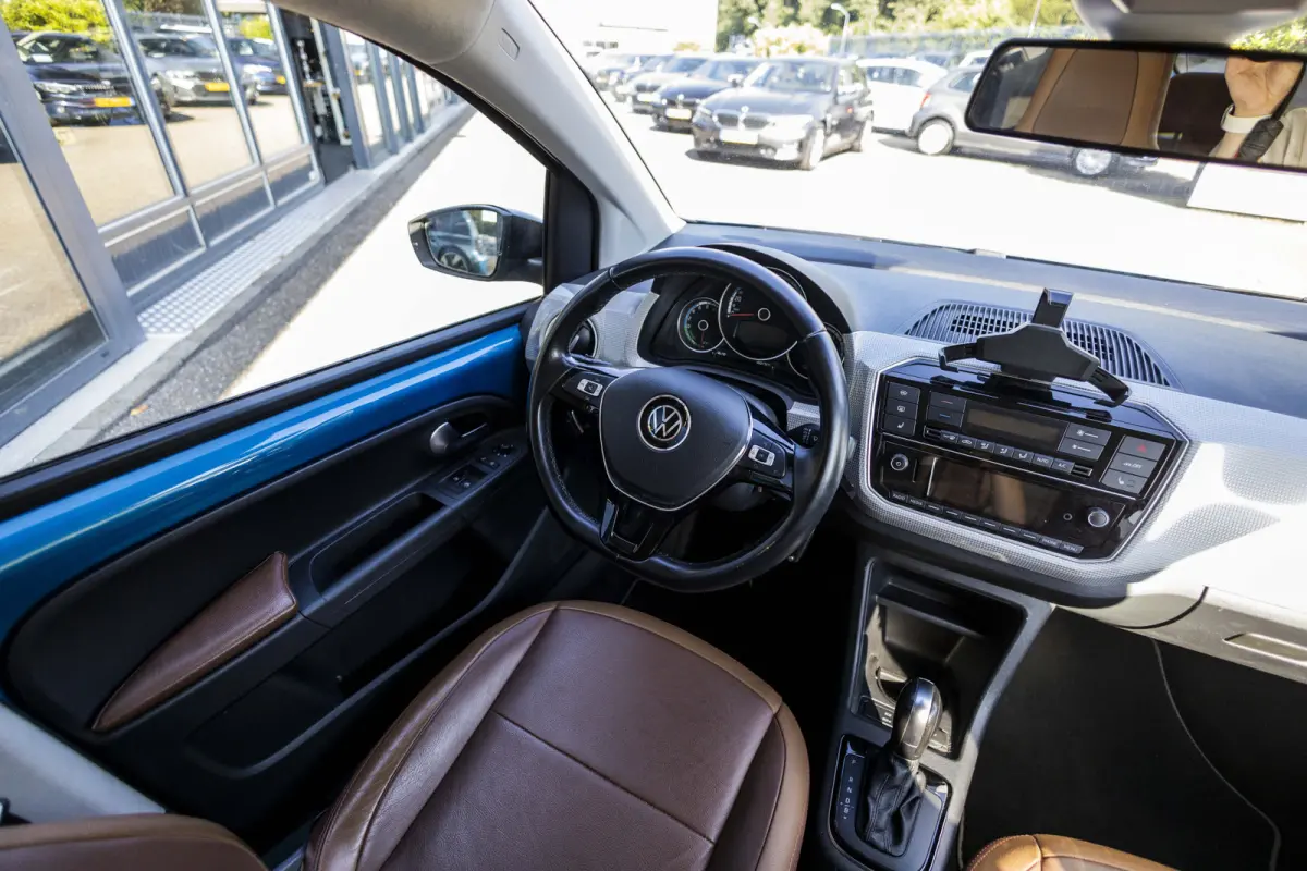 e-up! Style SOH 90.84% | Lederen interieur |