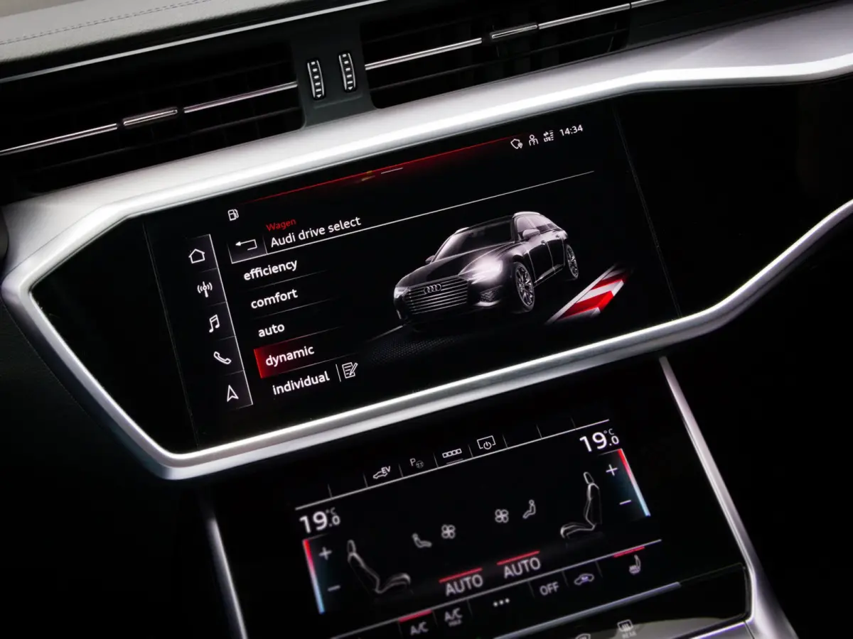 55 TFSI e quattro Competition S-Line Edition (RS-STOELEN, MAXTON, ELEKTRISCHE STOELEN, MEMORY, PANO, ACC, CARPLAY)