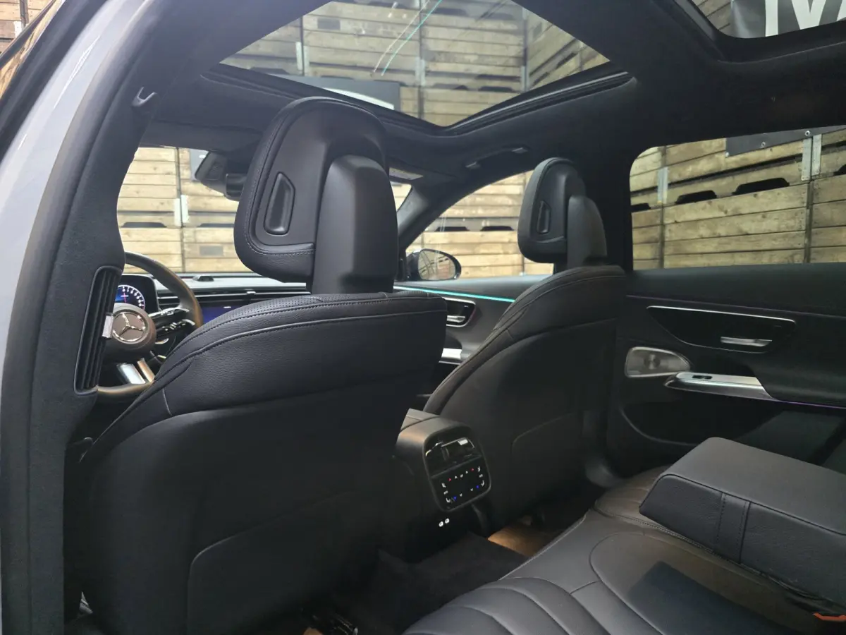 300 e Exclusive Line AMG HUD 360 Pano Luchtv LED Leder Hyper 20"LM