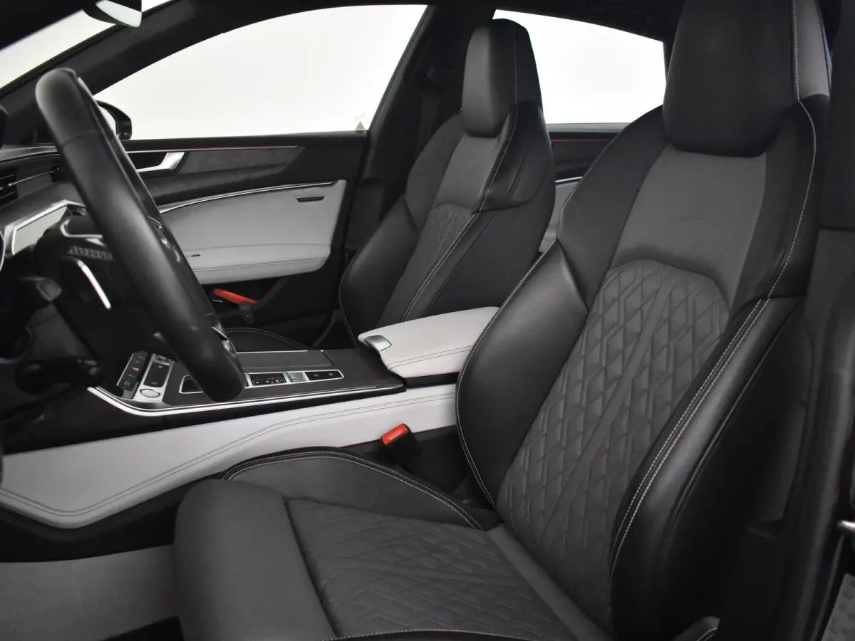 45 TFSI quattro 245PK | 1 van 111 | Harman Kardon audio | Audi Exclusive interieur | Lederen bekleding | Panoramadak | Elektrische achterklep | 21" LMV
