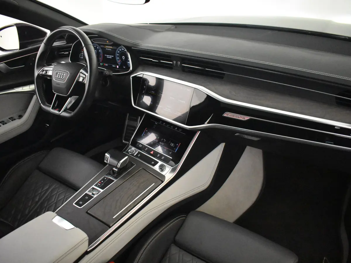 45 TFSI quattro 245PK | 1 van 111 | Harman Kardon audio | Audi Exclusive interieur | Lederen bekleding | Panoramadak | Elektrische achterklep | 21" LMV