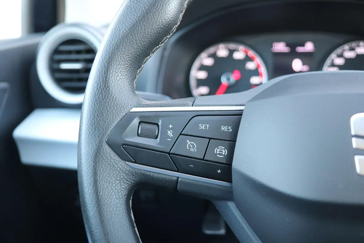 1.0 TSI 95pk Style | Full Link | Clima | Parkeersensoren Achter