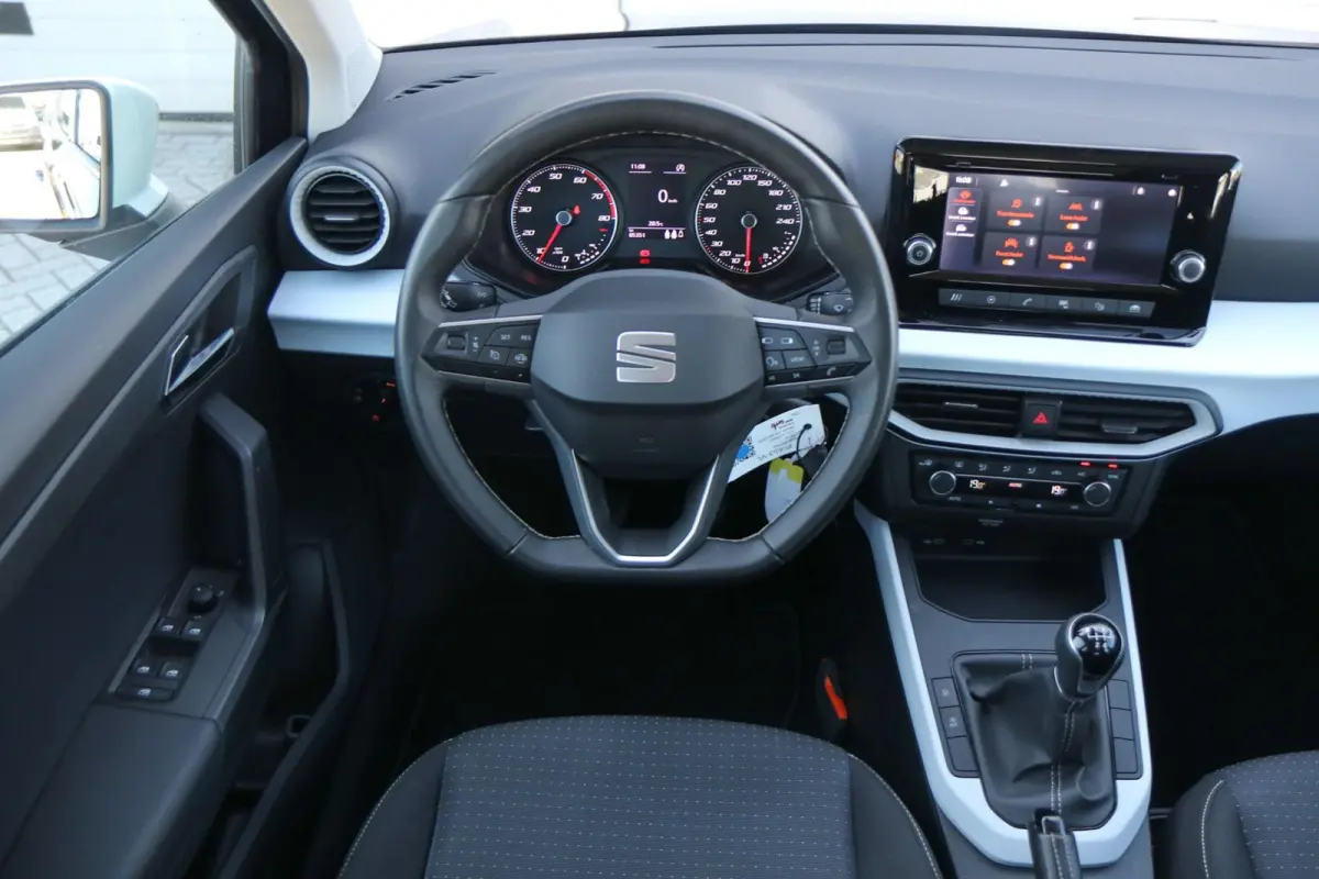 1.0 TSI 95pk Style | Full Link | Clima | Parkeersensoren Achter
