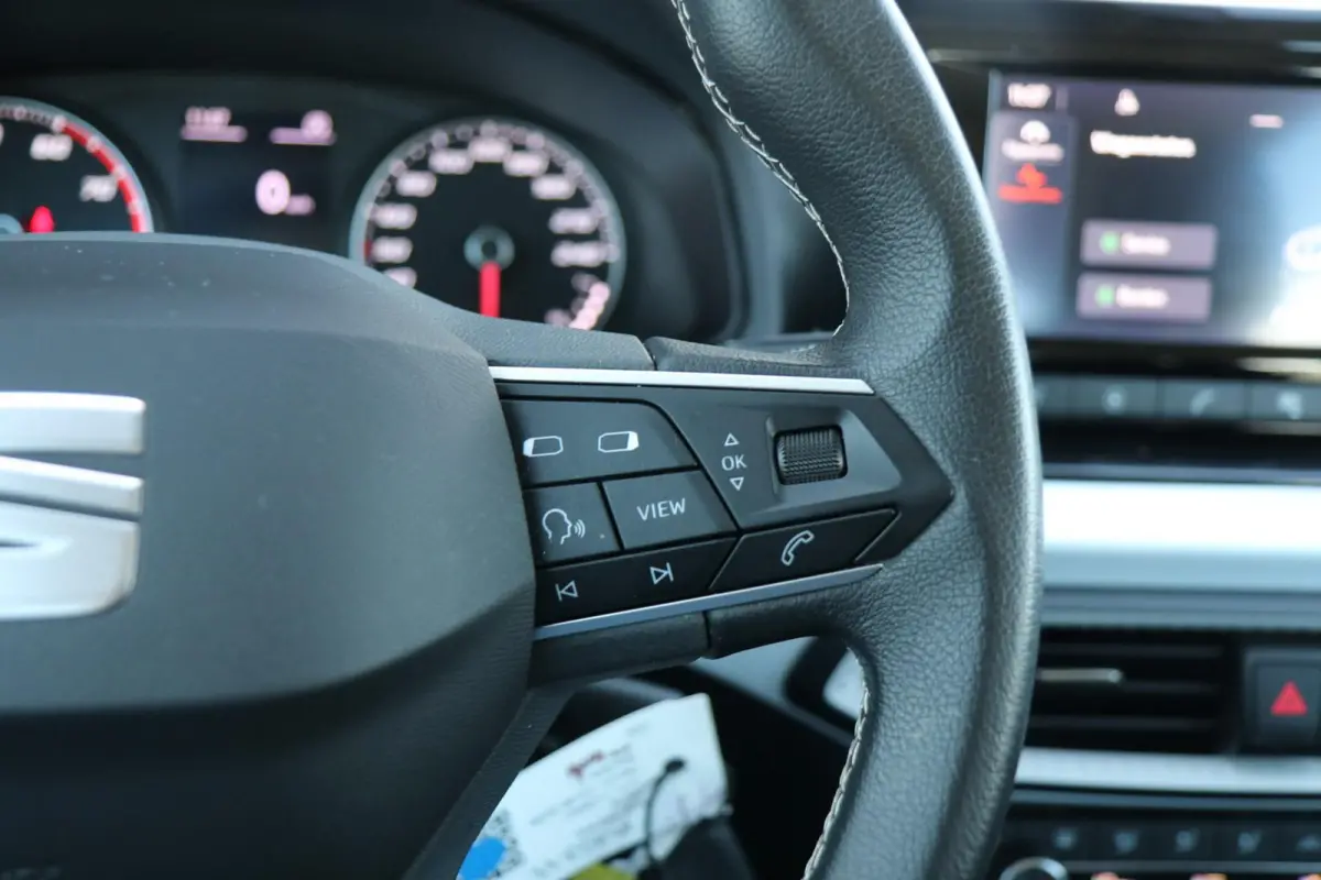 1.0 TSI 95pk Style | Full Link | Clima | Parkeersensoren Achter