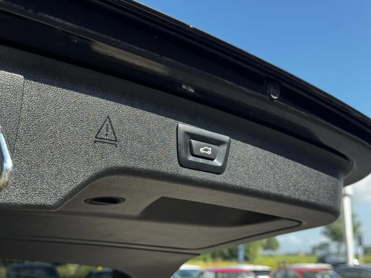 530i High Executiv|Sport-Line|Trekha|LED