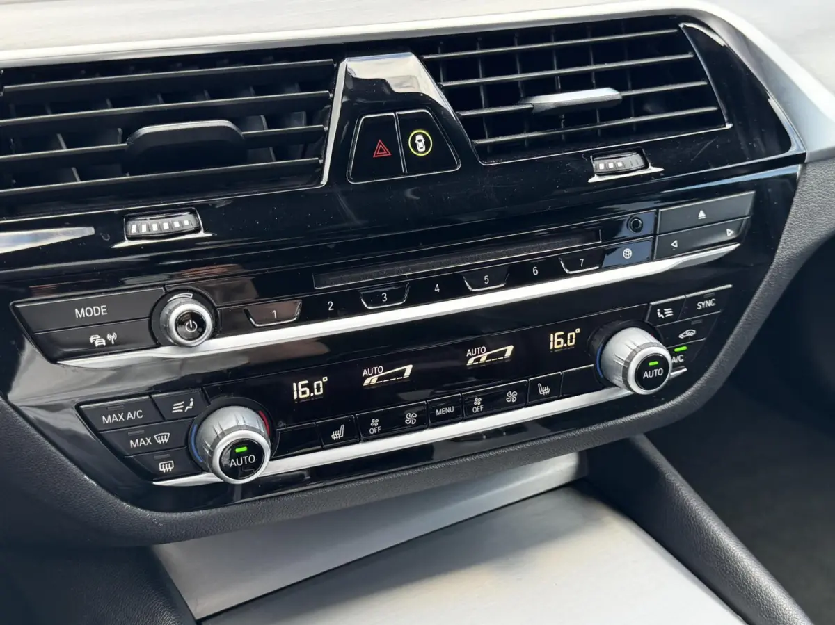 530i High Executiv|Sport-Line|Trekha|LED