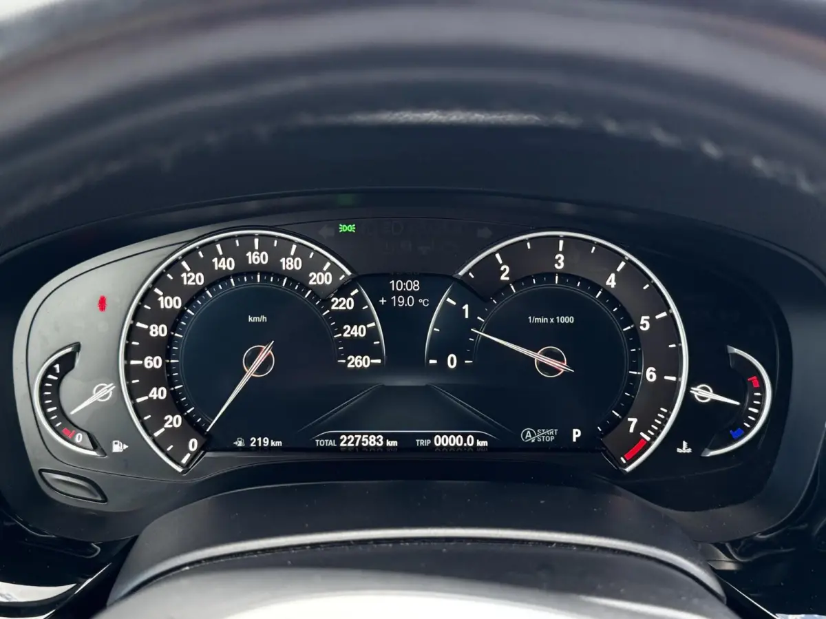 530i High Executiv|Sport-Line|Trekha|LED