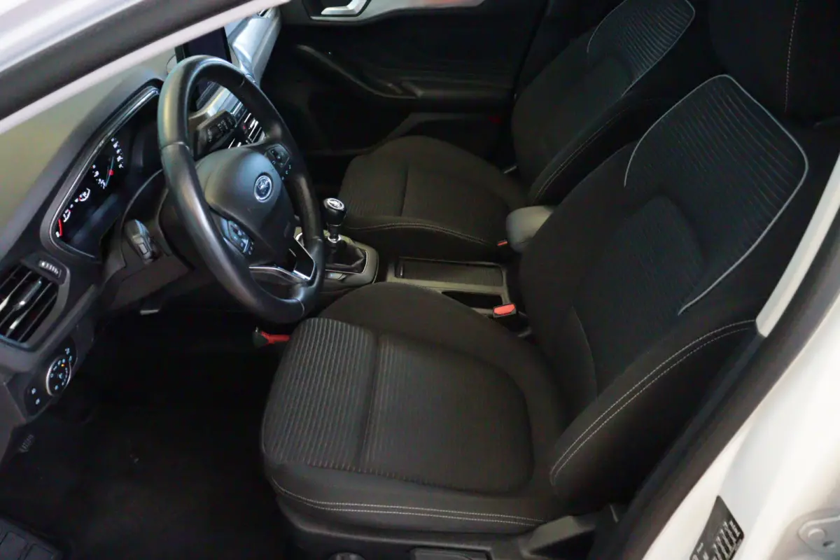 1.0 EcoBoost Titanium Business | NAVI / APPCONNECT | CLIMA | PDC V+A | ADAP CRUISE | LMV |