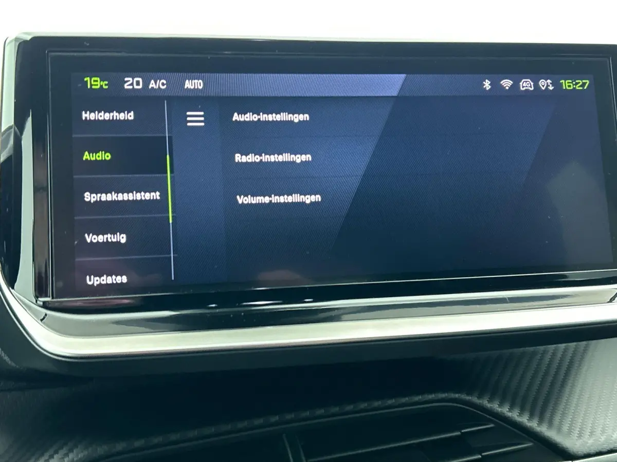 1.2 PureTech 130pk Automaat GT-Line Clima Control Camera Achter Navigatie d.m.v. Apple Carplay / Android auto Velgen 17 inch