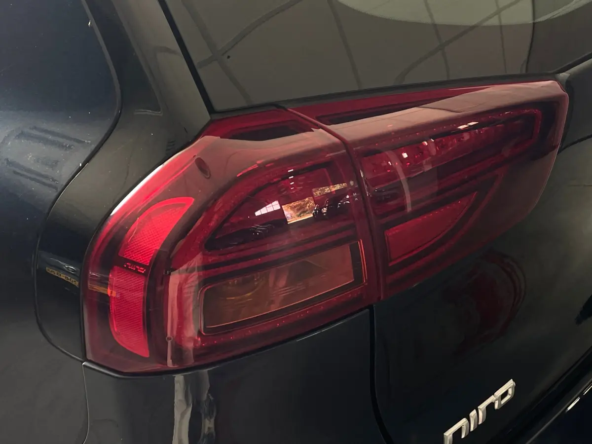 1.6 GDi Hybrid DynamicLine DEALER OND EERSTE EIG