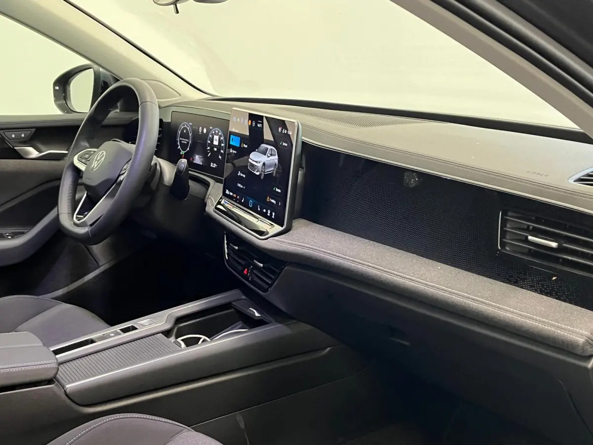 1.5 eTSI DSG-7 Aut Variant Business Airco ECC Navi Wireless Carplay 17" LM Velgen PDC VA+Camera Adaptive Cruise Control