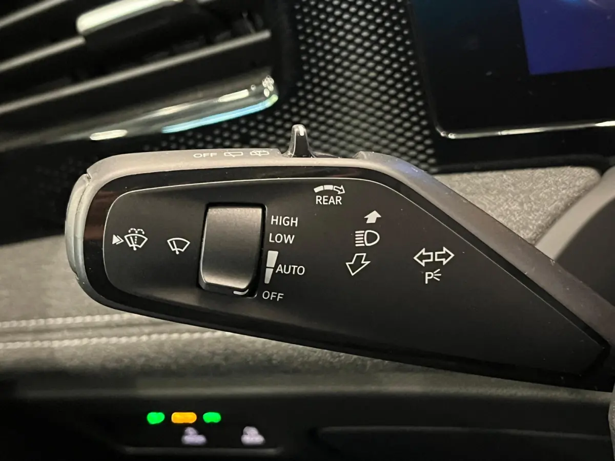1.5 eTSI DSG-7 Aut Variant Business Airco ECC Navi Wireless Carplay 17" LM Velgen PDC VA+Camera Adaptive Cruise Control