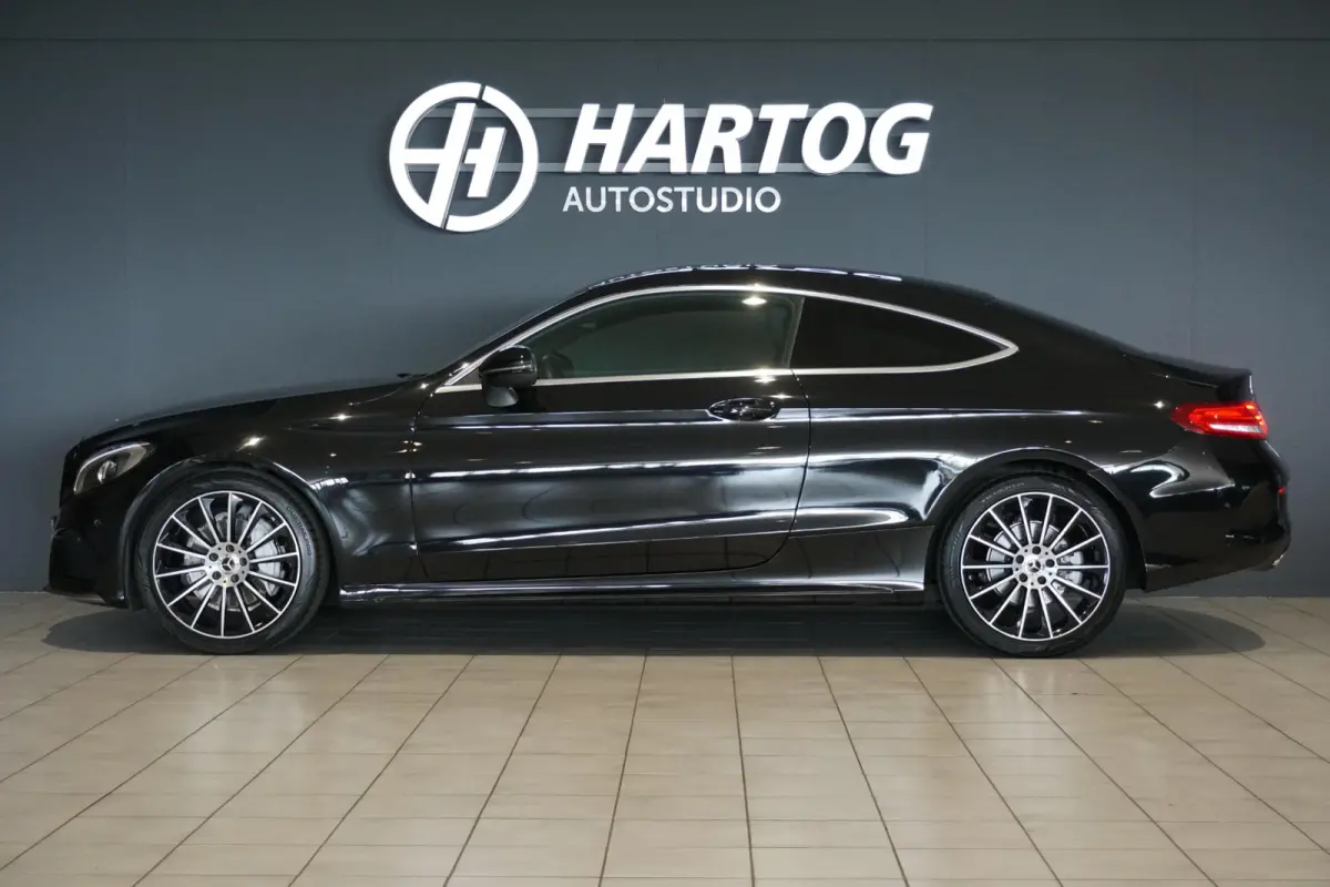 180 Ambition AMG + SPORTSTOELEN / 19'' / STOELVERWARMING / XENON