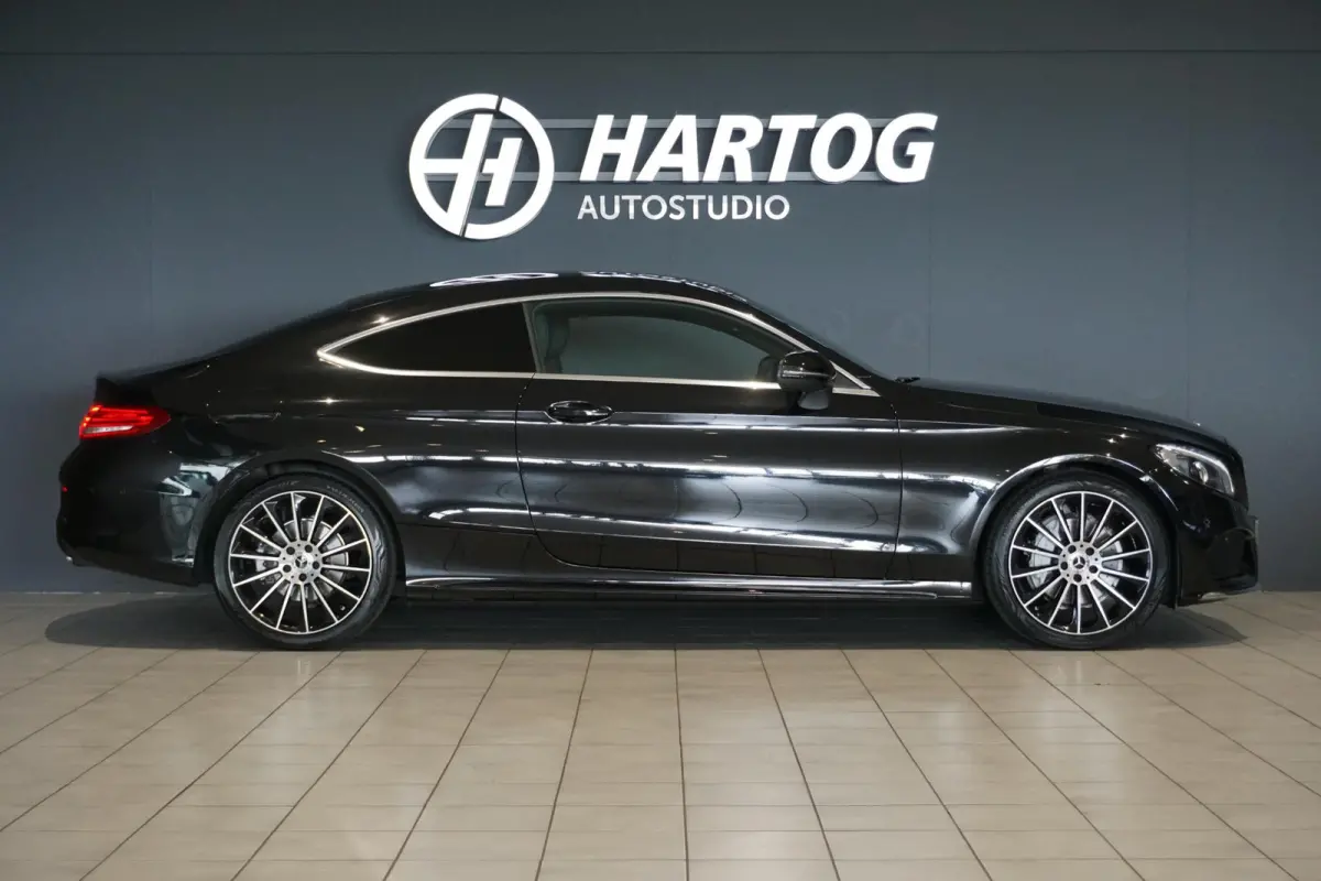 180 Ambition AMG + SPORTSTOELEN / 19'' / STOELVERWARMING / XENON