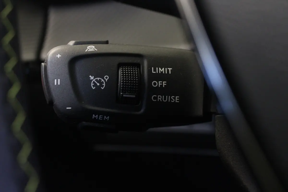 1.2 PureTech GT |Pano|Camera|Navi|