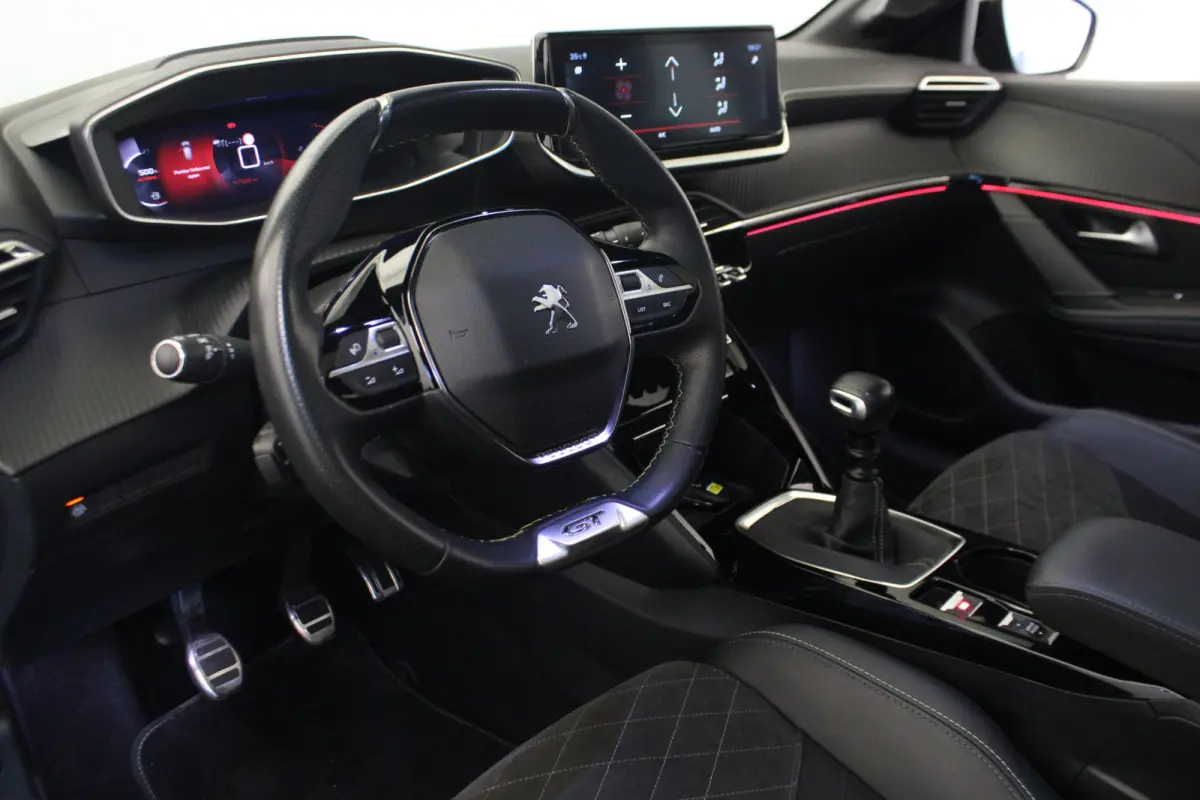 1.2 PureTech GT |Pano|Camera|Navi|