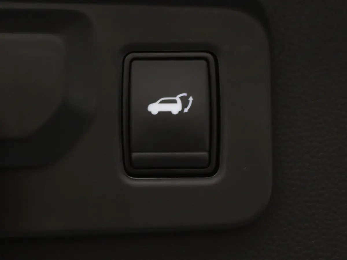 200pk E-Tech full hybrid techno Apple Carplay/Android Auto | Climate