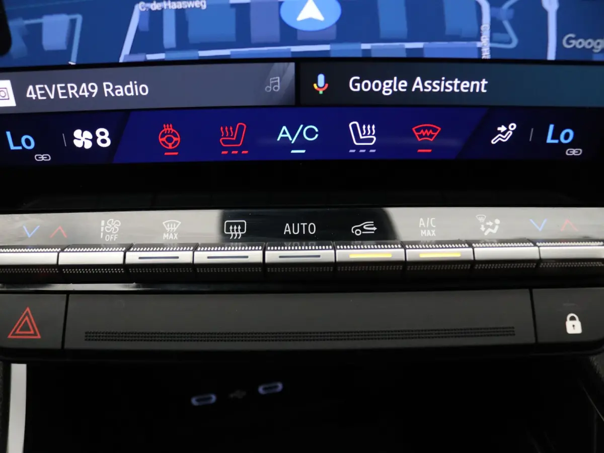 200pk E-Tech full hybrid techno Apple Carplay/Android Auto | Climate