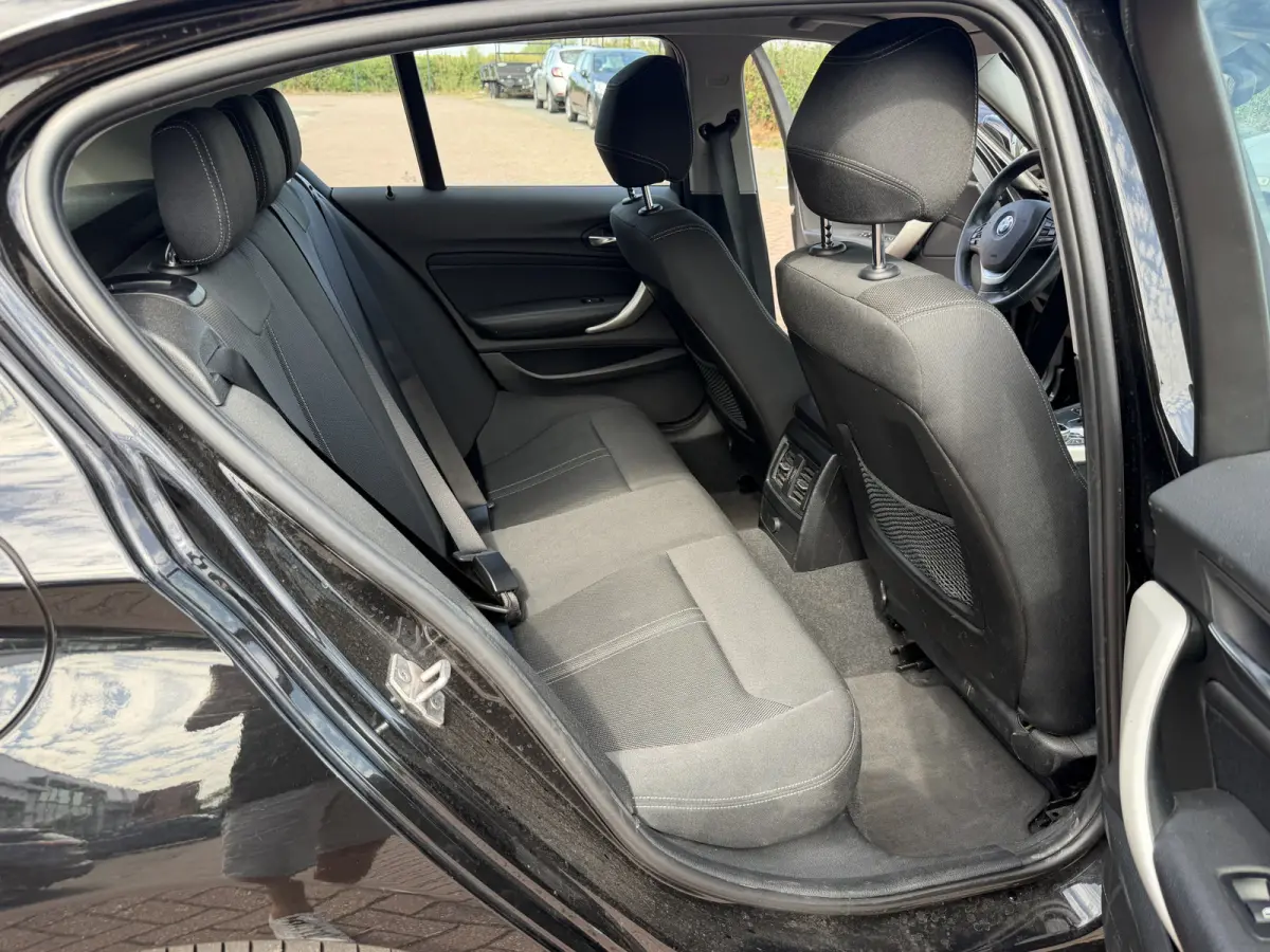 118i Executive / Automaat / NAP / LED / Navi / Pdc