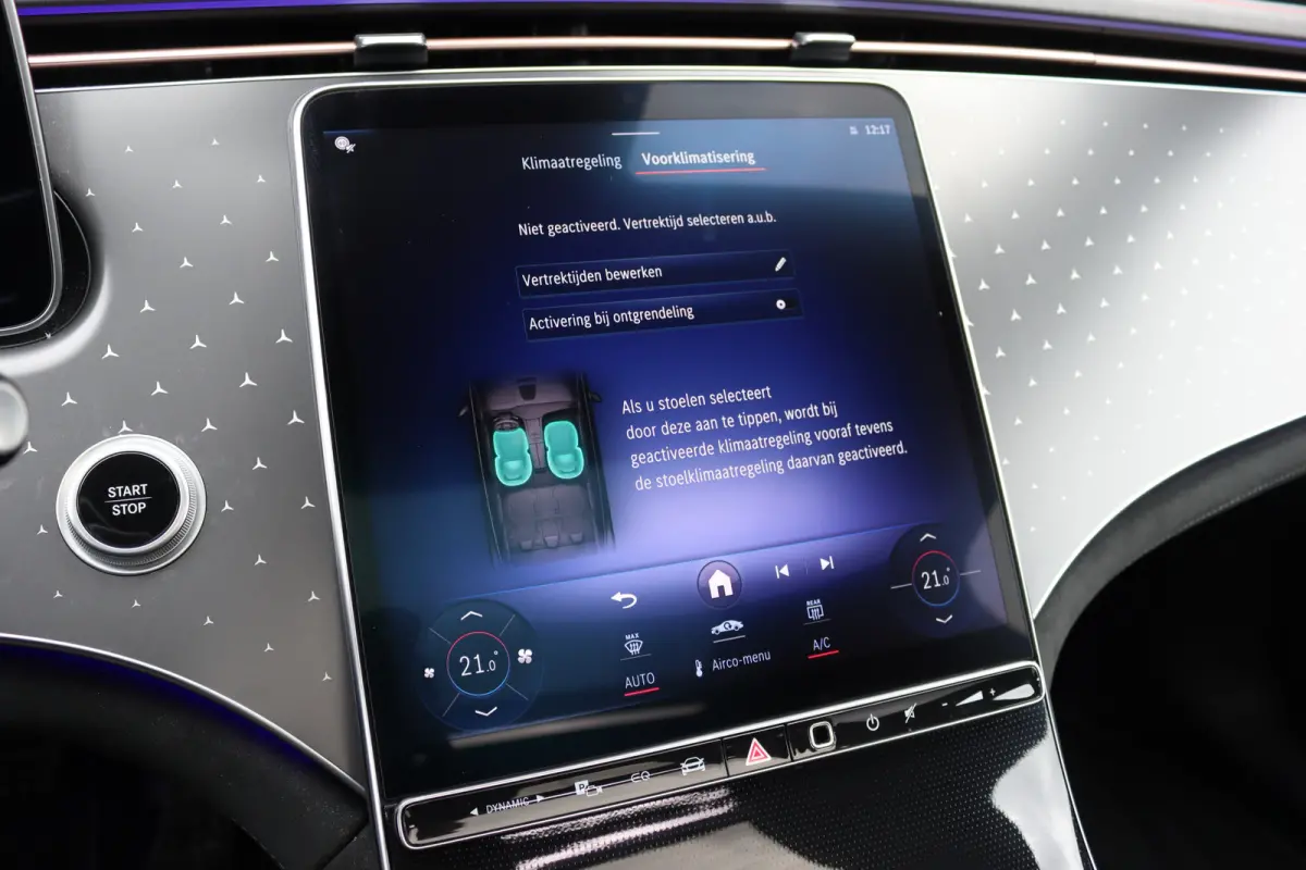 300 AMG Line 90 kWh | Airmatic | Distronic | Panoramadak | Warmtepomp | Memory | Keyless Go | Camera | Dodehoekassistent | High Perf. LED |