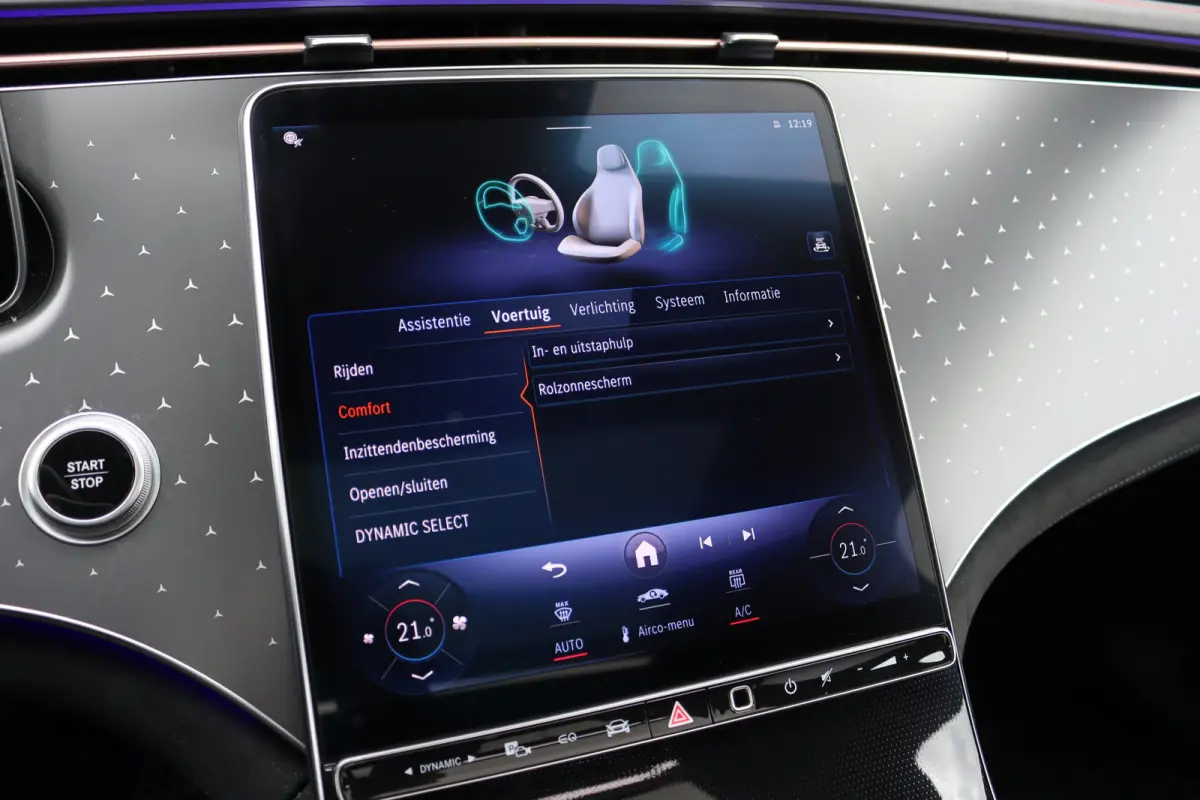 300 AMG Line 90 kWh | Airmatic | Distronic | Panoramadak | Warmtepomp | Memory | Keyless Go | Camera | Dodehoekassistent | High Perf. LED |