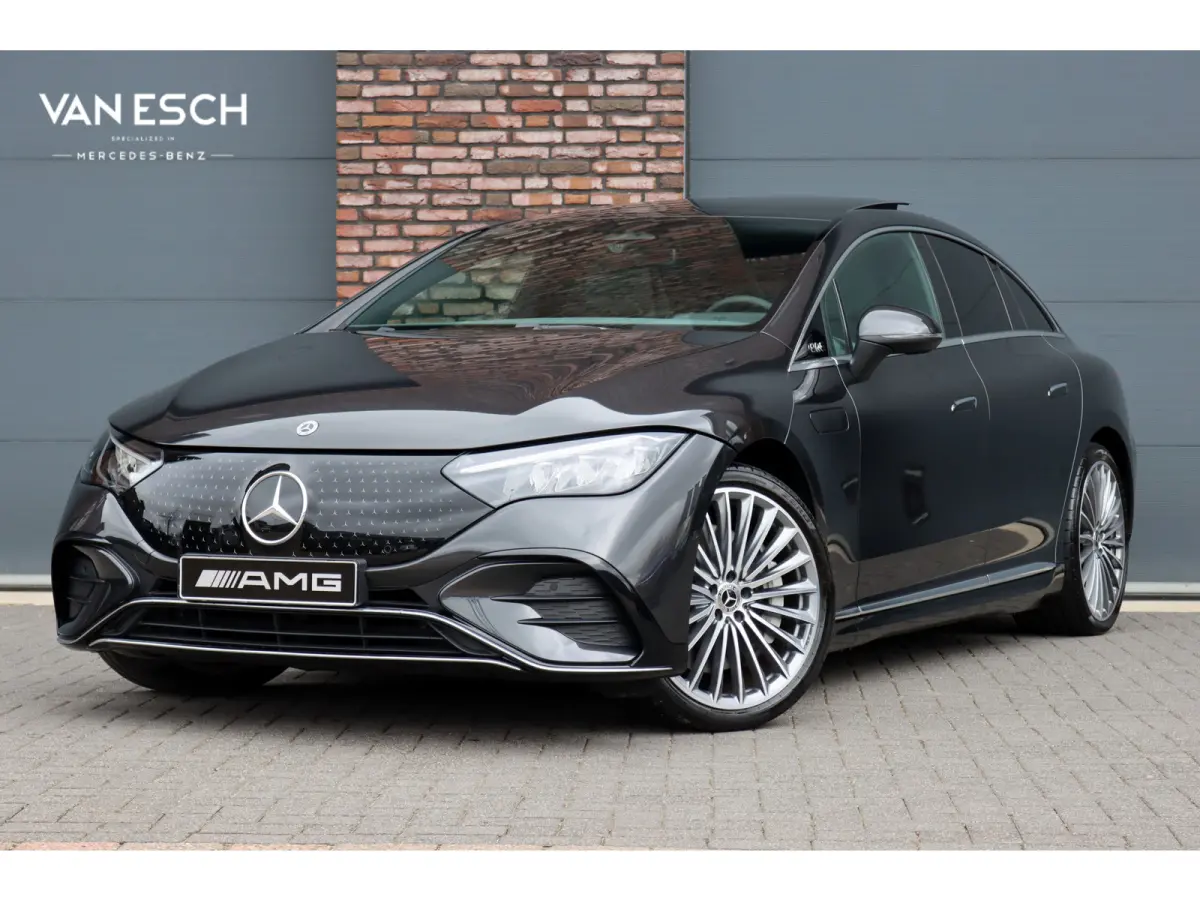 300 AMG Line 90 kWh | Airmatic | Distronic | Panoramadak | Warmtepomp | Memory | Keyless Go | Camera | Dodehoekassistent | High Perf. LED |