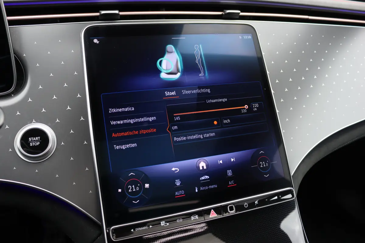 300 AMG Line 90 kWh | Airmatic | Distronic | Panoramadak | Warmtepomp | Memory | Keyless Go | Camera | Dodehoekassistent | High Perf. LED |