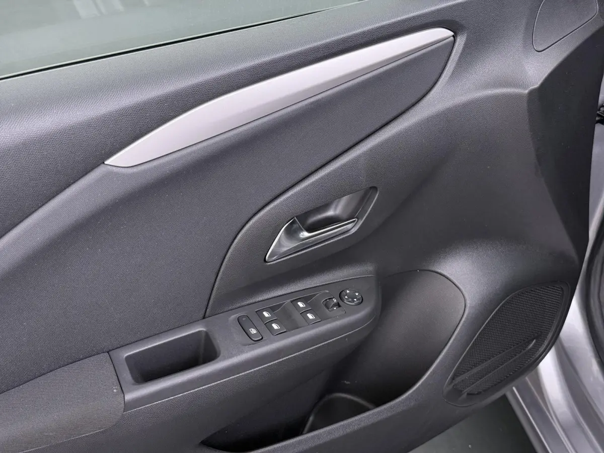1.2 75pk Edition | 1ste eigenaar | Parkeersensoren | Navigatie | 16"LMV | Airco | AppleCarPlay/Android