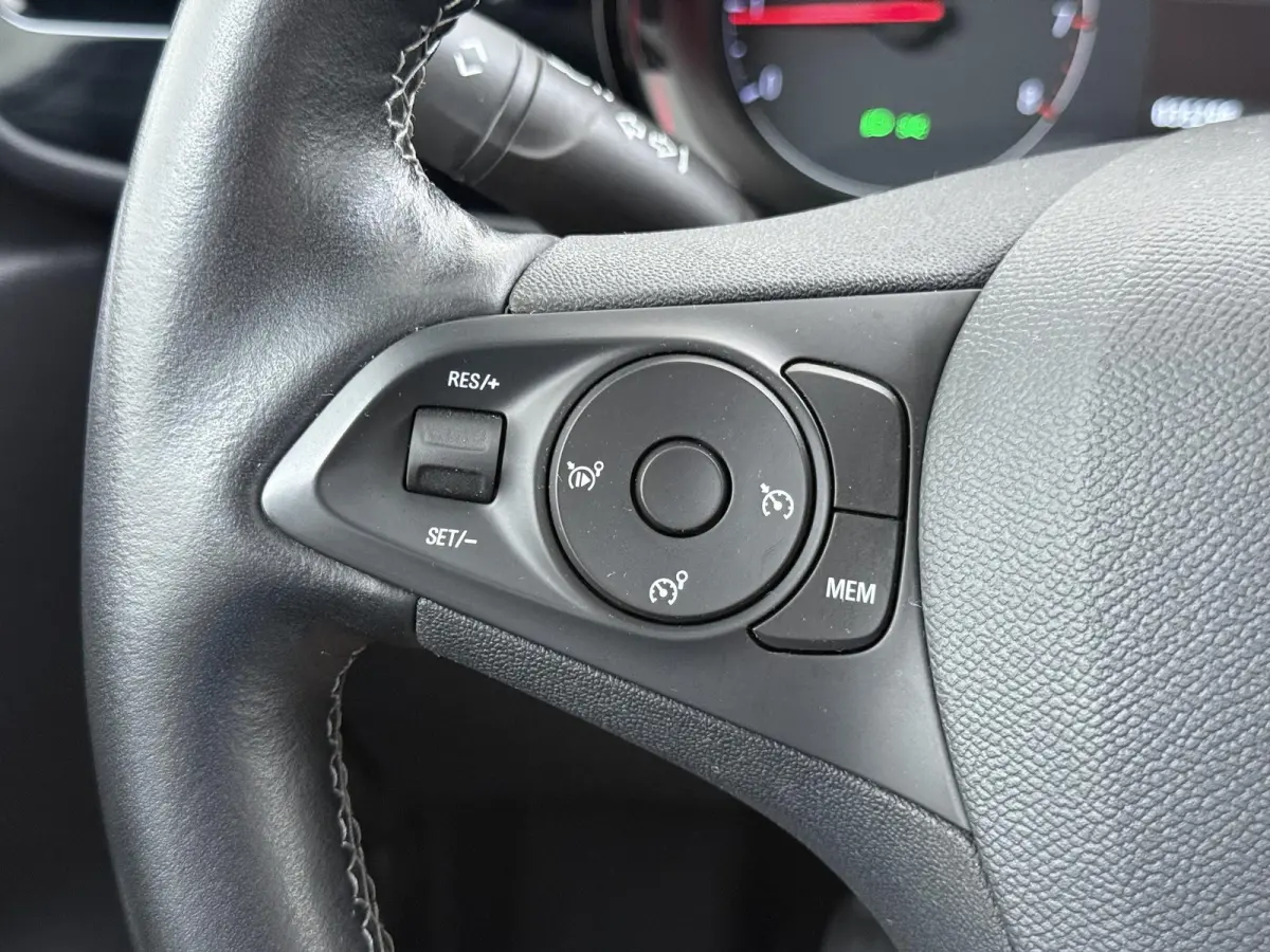 1.2 75pk Edition | 1ste eigenaar | Parkeersensoren | Navigatie | 16"LMV | Airco | AppleCarPlay/Android