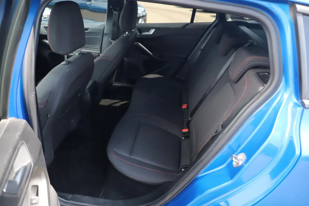 1.0 EcoBoost Hybrid ST Line Business Trekhaak Achteruitrijcamera Navigatie Carplay Climate Cruise Control