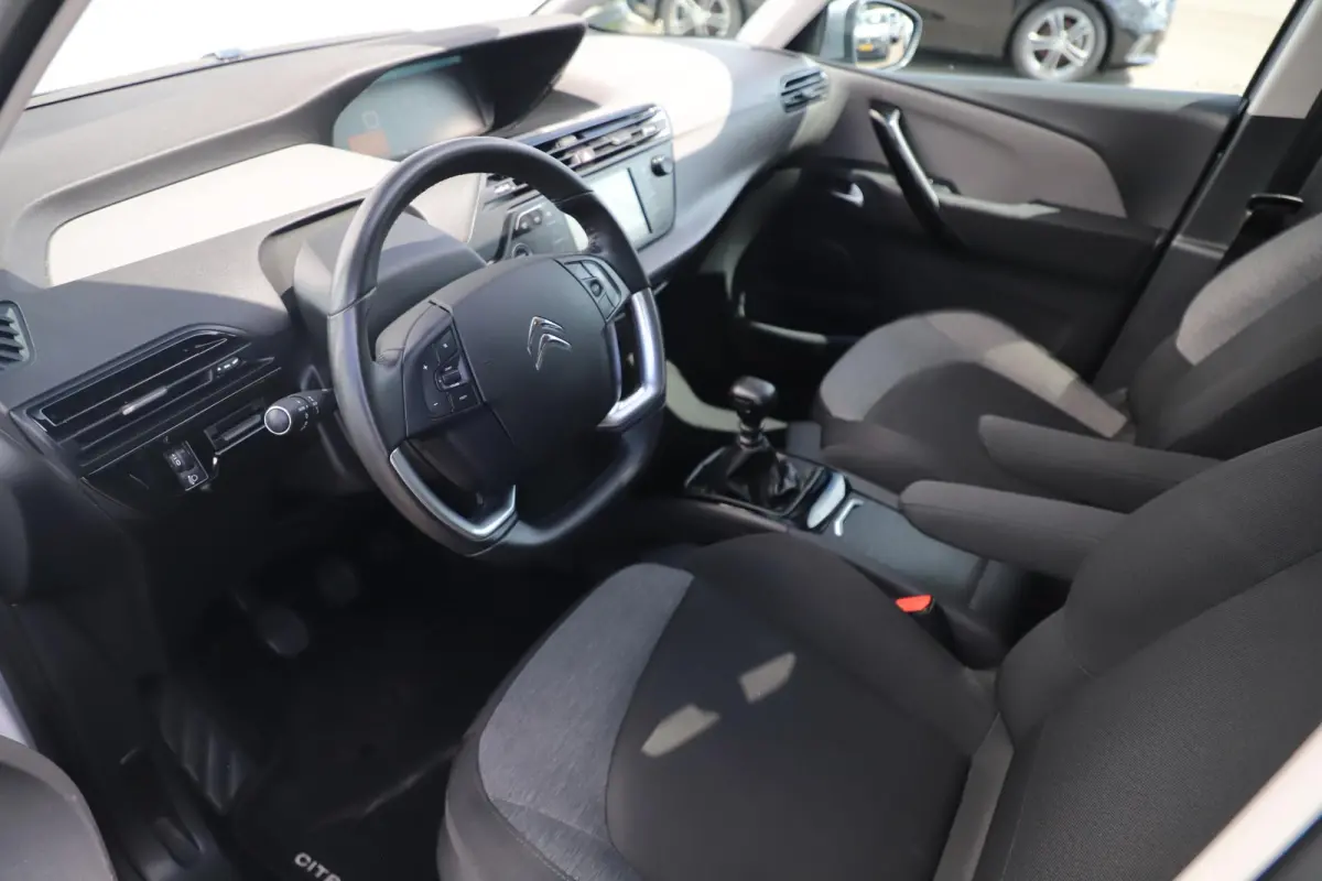 1.2 PureTech Business 7p 7 Persoons Navigatie Achteruitrijcamera Clima Cruise Getint Glas Carplay Android