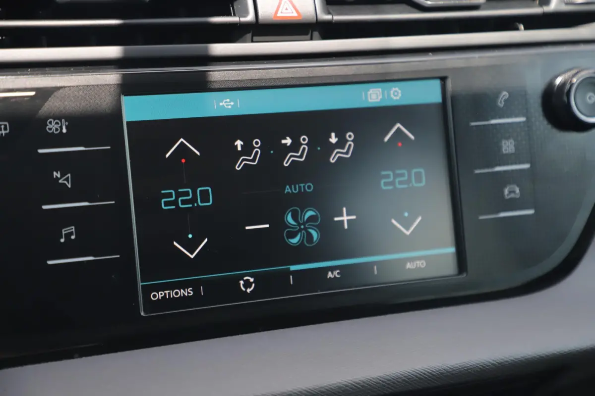 1.2 PureTech Business 7p 7 Persoons Navigatie Achteruitrijcamera Clima Cruise Getint Glas Carplay Android