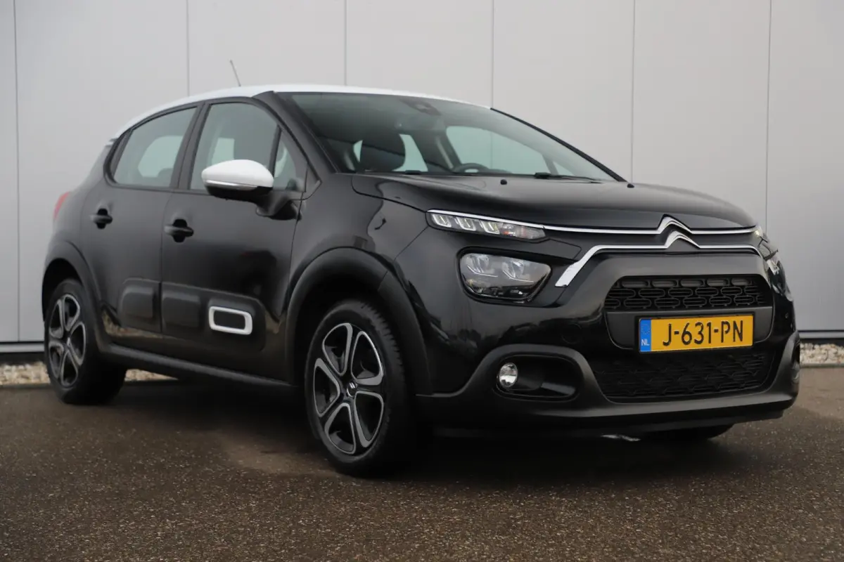 1.2 PureTech Feel Navigatie Carplay Android Climate Cruise Control Rijstrooksensor Parkeersensor All-season banden!
