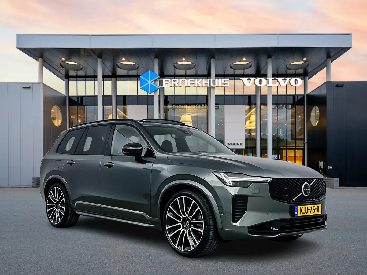 T8 Recharge Ultra Dark Excecutive | 22" | Gelaagd & Getint Glas | Alumium Inleg | Zwarte hemel | Luchtvering | Geventileerd Nappa | Bowers & Wilkins | Stoelmassage | Panoramadak | Head-Up | 