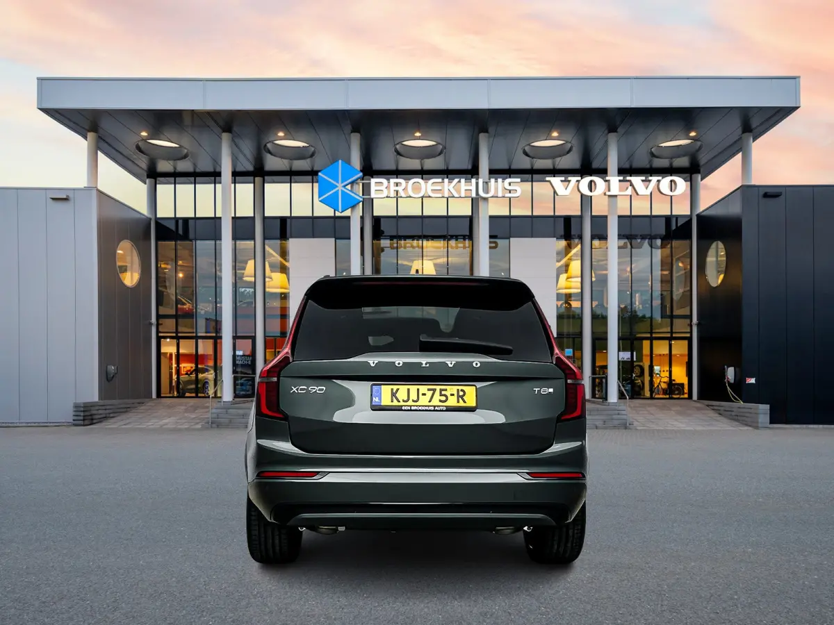 T8 Recharge Ultra Dark Excecutive | 22" | Gelaagd & Getint Glas | Alumium Inleg | Zwarte hemel | Luchtvering | Geventileerd Nappa | Bowers & Wilkins | Stoelmassage | Panoramadak | Head-Up | 