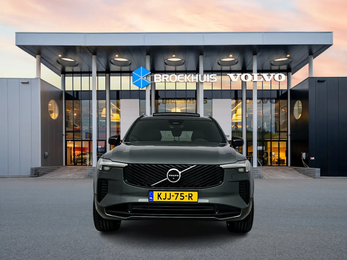 T8 Recharge Ultra Dark Excecutive | 22" | Gelaagd & Getint Glas | Alumium Inleg | Zwarte hemel | Luchtvering | Geventileerd Nappa | Bowers & Wilkins | Stoelmassage | Panoramadak | Head-Up | 