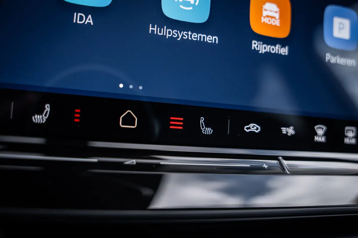 Limited Edition Plus | 360 graden camera (Area View) | Achterklep, elektrisch, met sensorgestuurde opening (Easy Open) | Geheugenfunctie voor Parkeerassistent (Trained Park Assist)