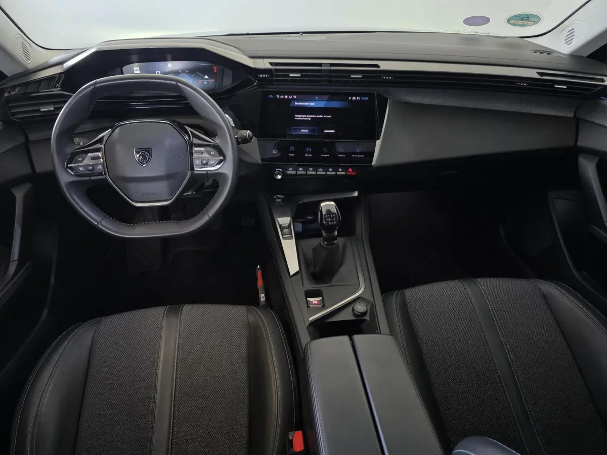 1.2 PureTech Allure Pack Business | NL-Auto | Camera | Cruise Control | Apple Carplay & Android Auto