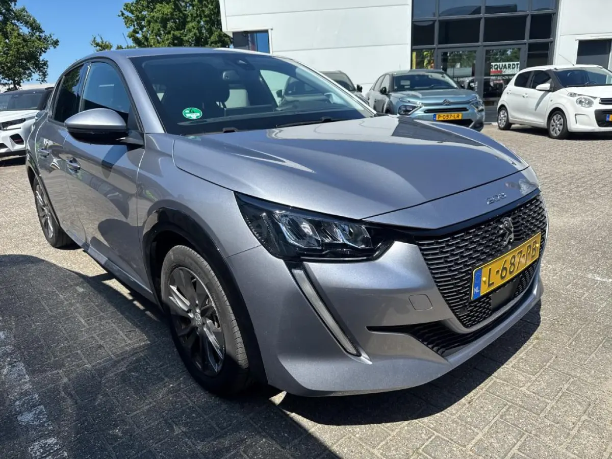 EV Allure Pack 50 kWh | Achteruitrijcamera | Climate Control | Navigatie | Apple Carplay & Android Auto | !!