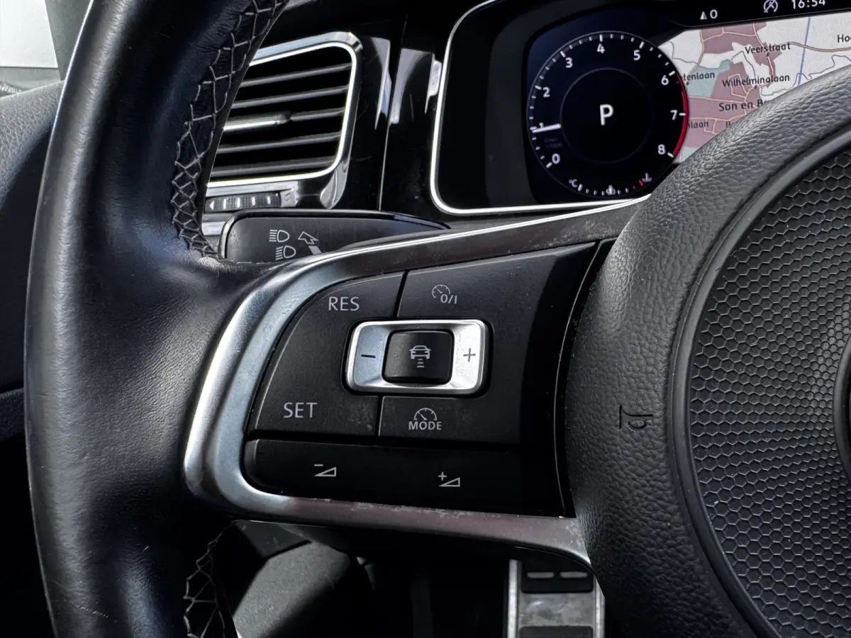 1.5 TSI 150PK Highline Business R-line Automaat | Pano | Virtual | ACC | Camera | €16.950,- incl. BTW