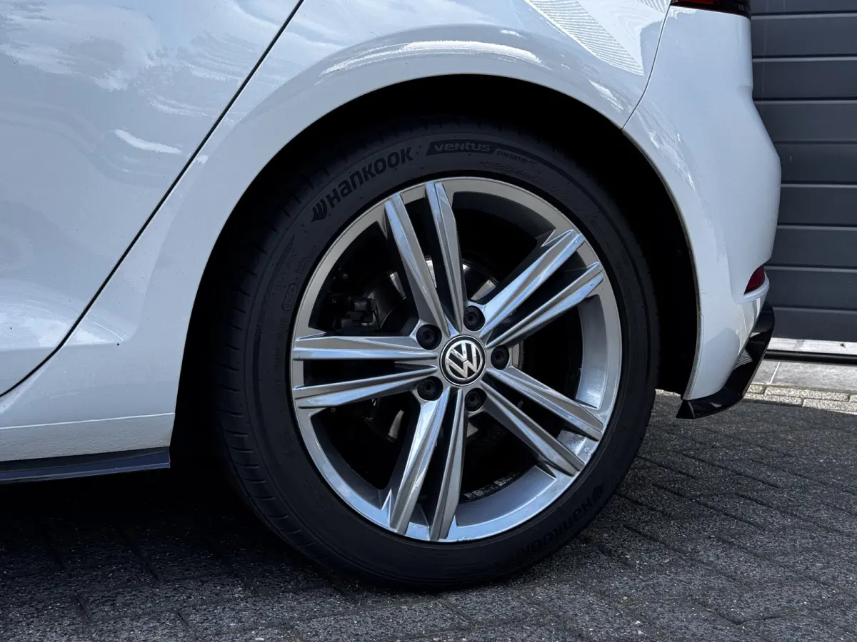 1.5 TSI 150PK Highline Business R-line Automaat | Pano | Virtual | ACC | Camera | €16.950,- incl. BTW