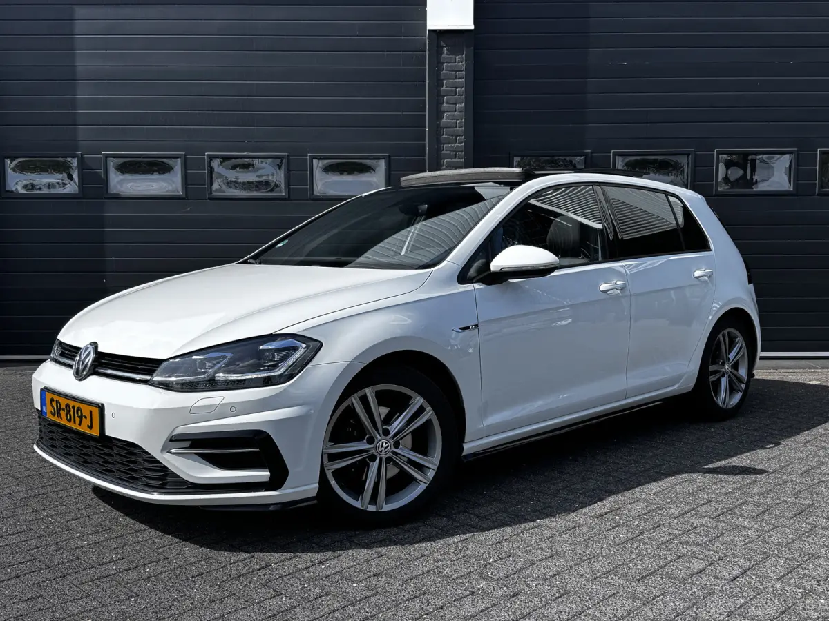1.5 TSI 150PK Highline Business R-line Automaat | Pano | Virtual | ACC | Camera | €16.950,- incl. BTW