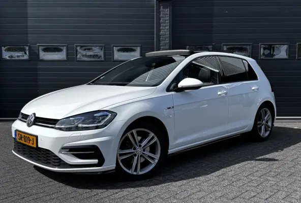 1.5 TSI 150PK Highline Business R-line Automaat | Pano | Virtual | ACC | Camera | €16.950,- incl. BTW