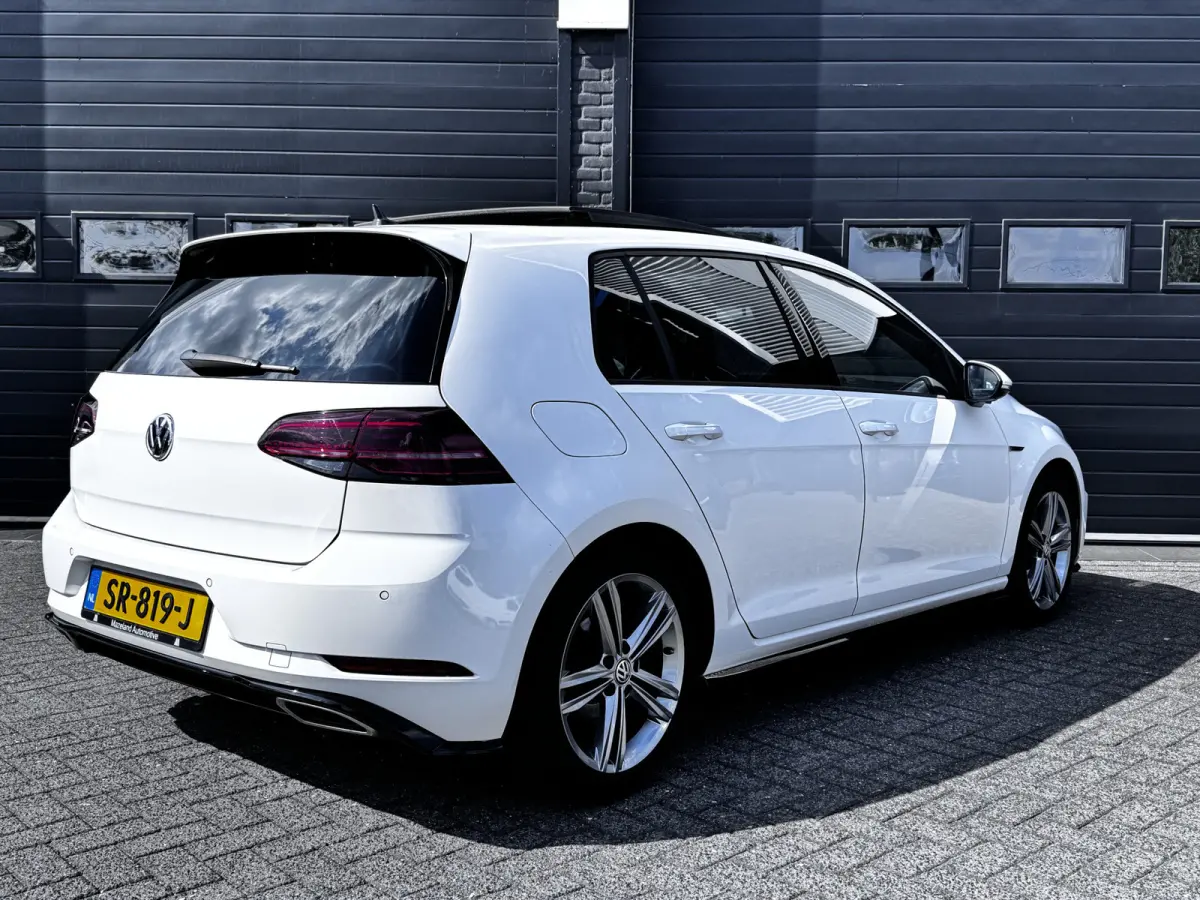 1.5 TSI 150PK Highline Business R-line Automaat | Pano | Virtual | ACC | Camera | €16.950,- incl. BTW