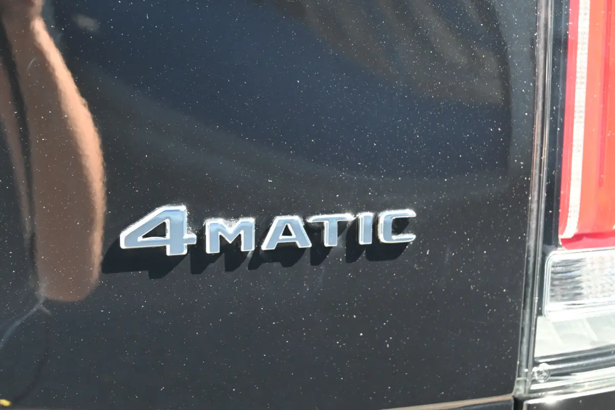 300d 4-Matic L3 Avantgarde 4x4 8 Persoons, incl BPM en BTW