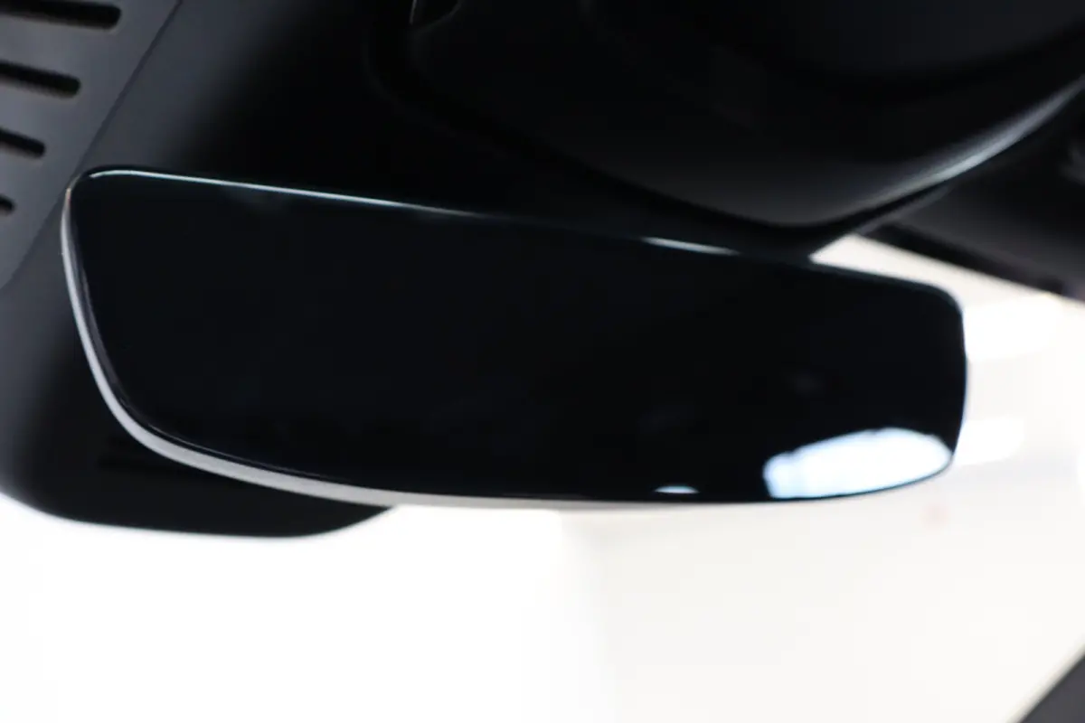 T8 406PK AWD Ultra Dark Black Ed. | Executive | Luchtvering | B&W | 22" | Massage | HUD